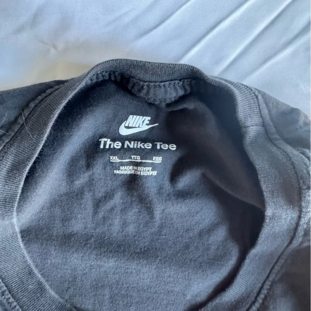Nike Graphic T-Shirt XXL Abstract Art Cartoon Logo Black Streetwear Tee